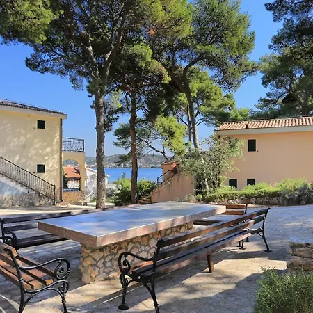 Apartment By The Sea - 18167