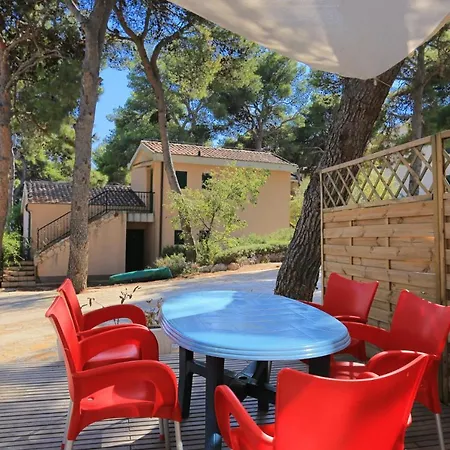 By The Sea - 18167 روغوزنيكا